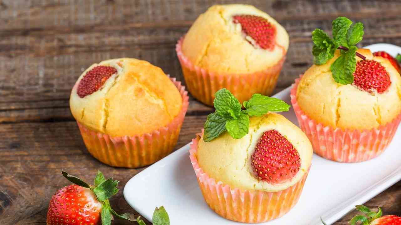 muffin cioccolato bianco fragole