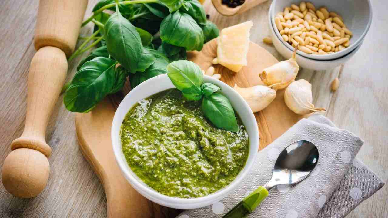 ricetta pesto di avocado