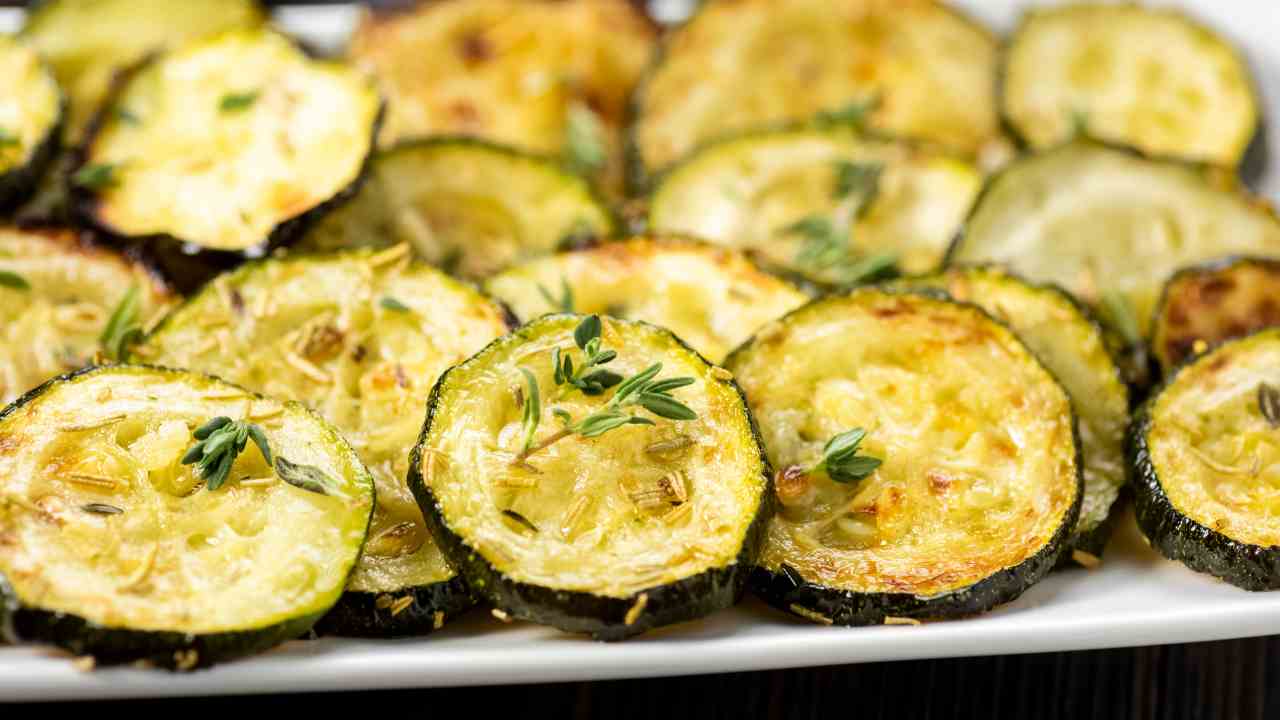 Chips di zucchine fritte