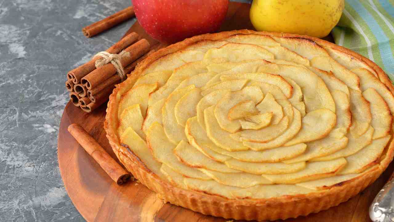 crostata mele e noci di benedetta rossi