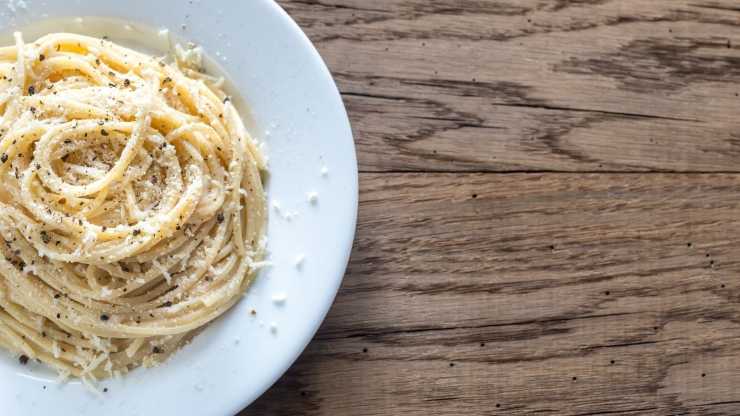 spaghetti cacio e uova light