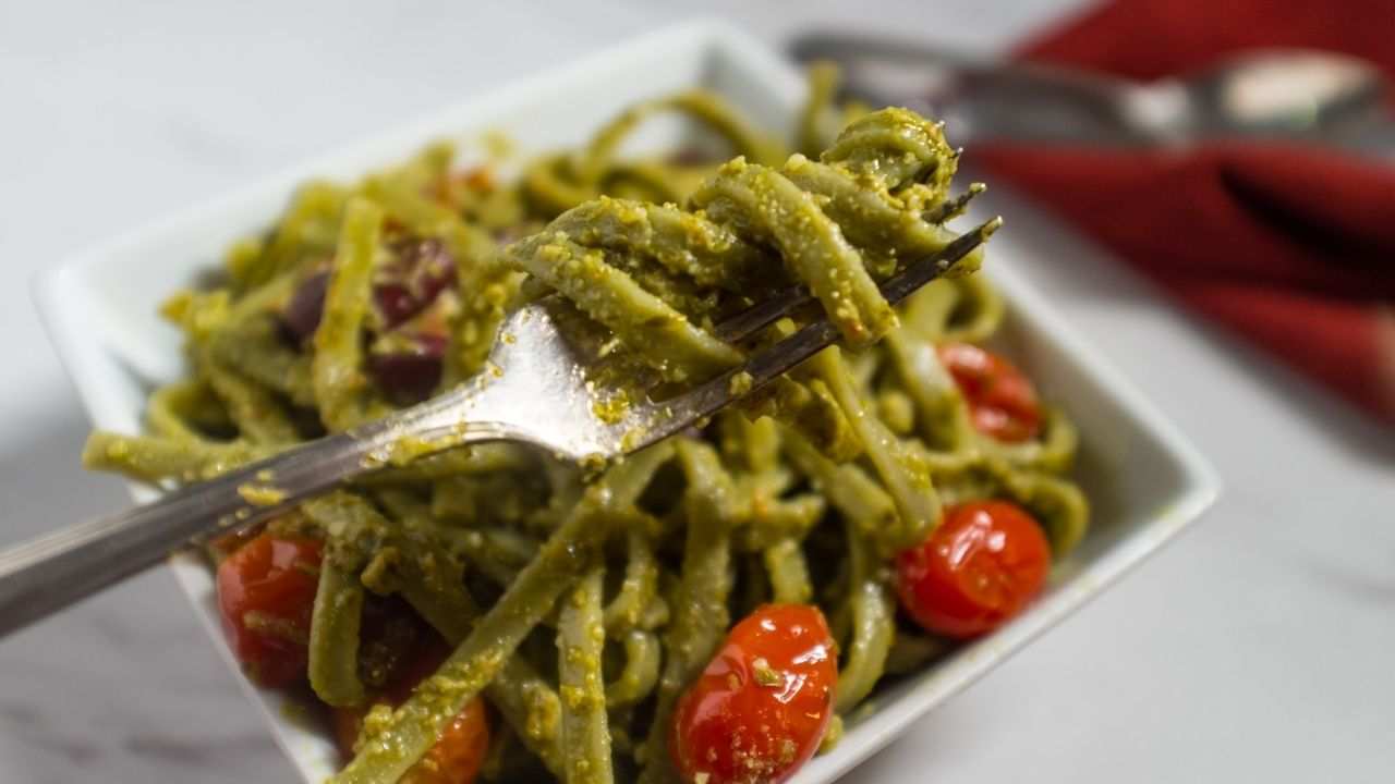 pasta al pesto di fiori di zucca