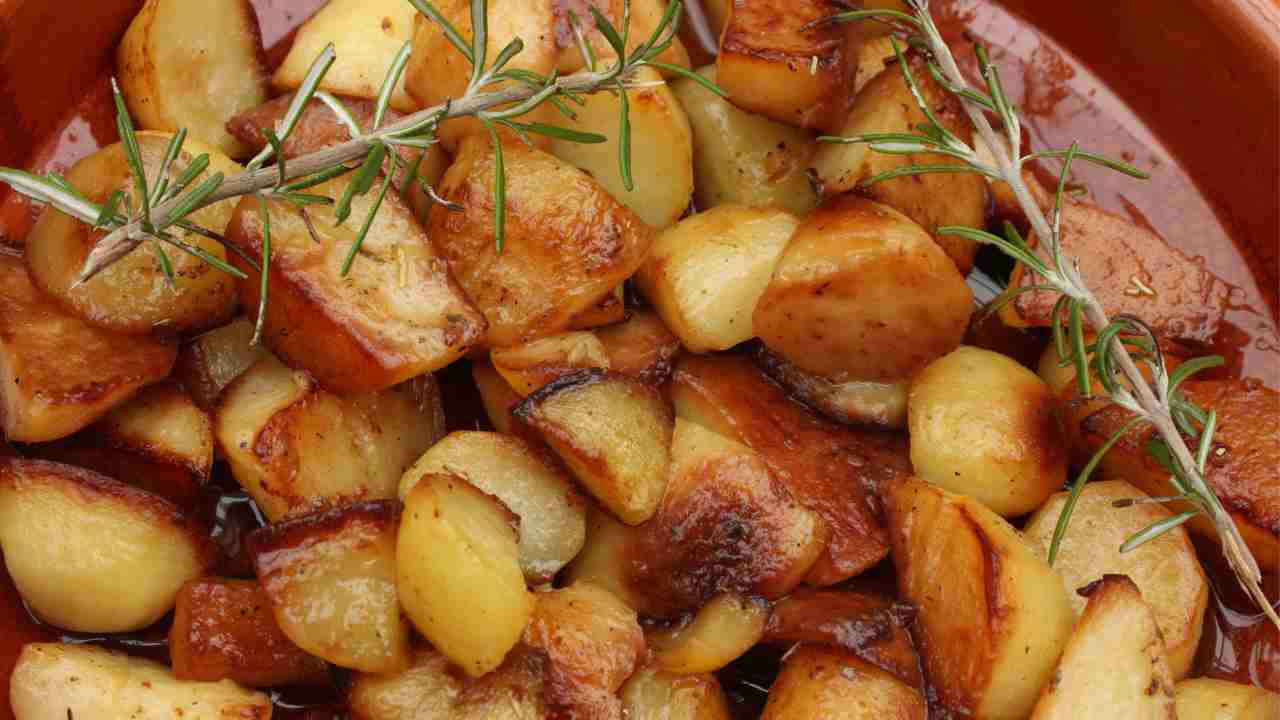 Patate attaccano teglia