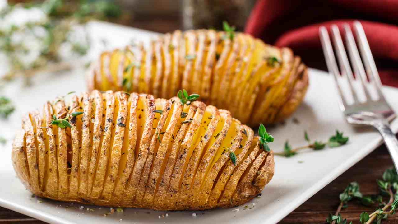 Patate hasselback