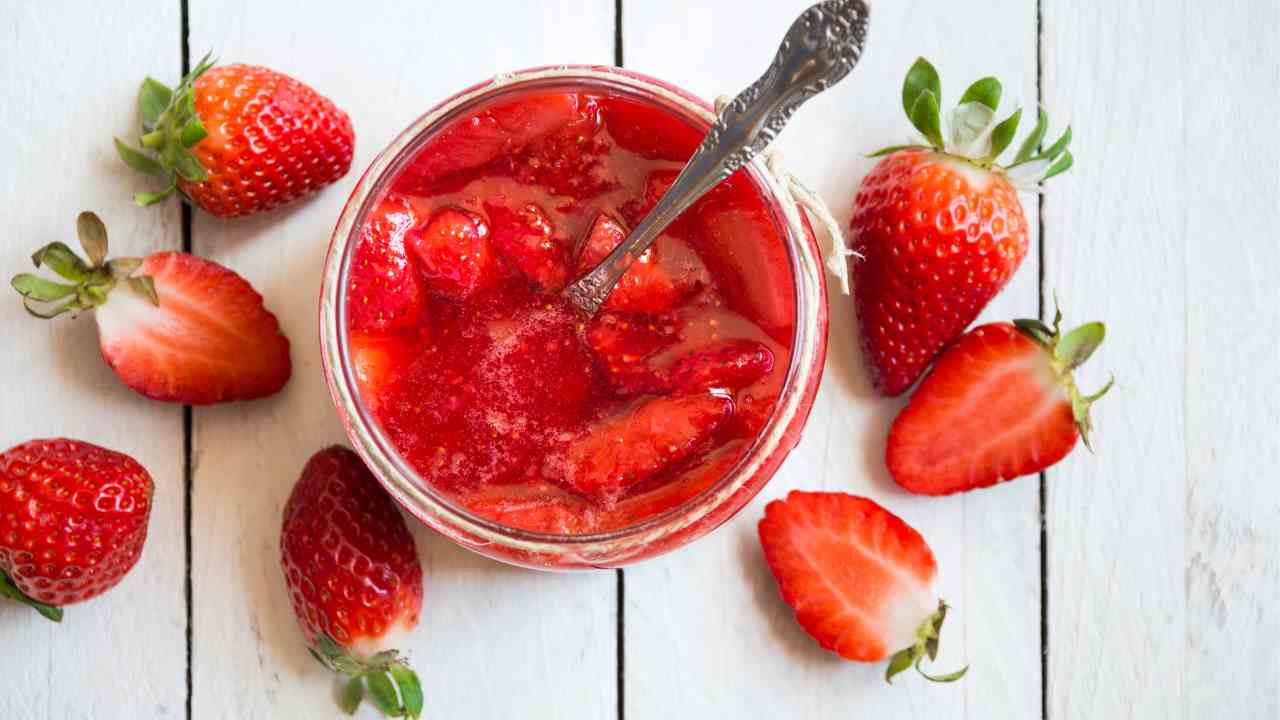 confettura fragole richiamo