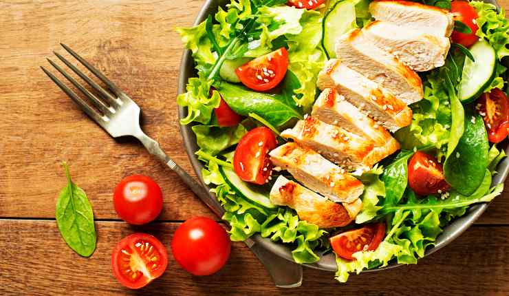 Cene light a base di insalata