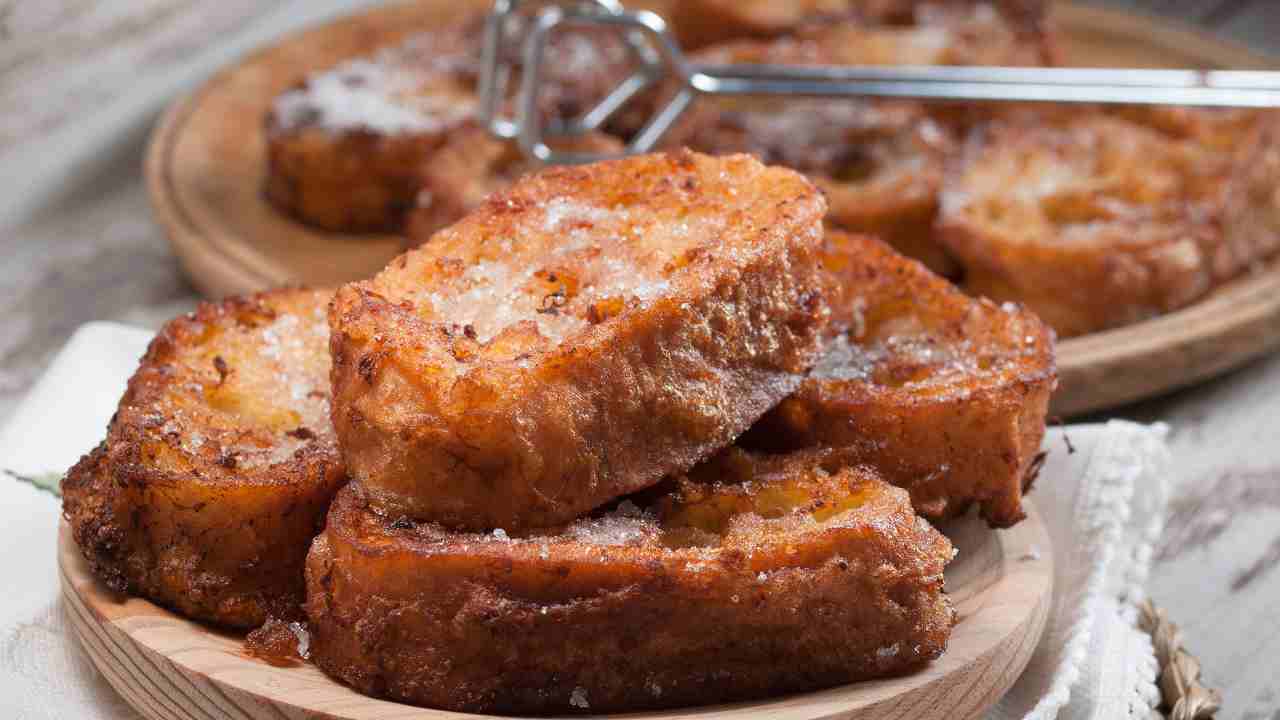 pane fritto con l'uovo