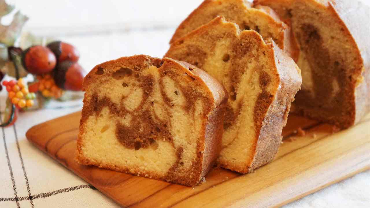 Plumcake marmorizzato con yogurt