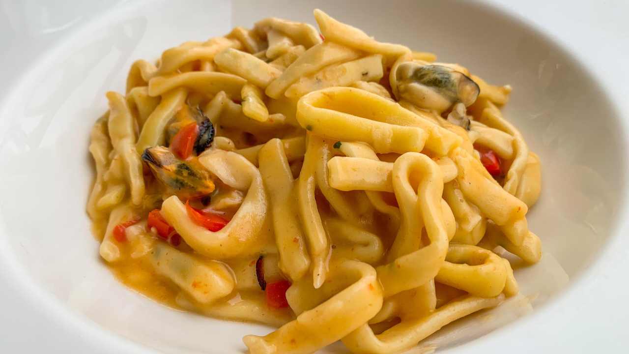 Scialatielli cremosi con vongole e cozze