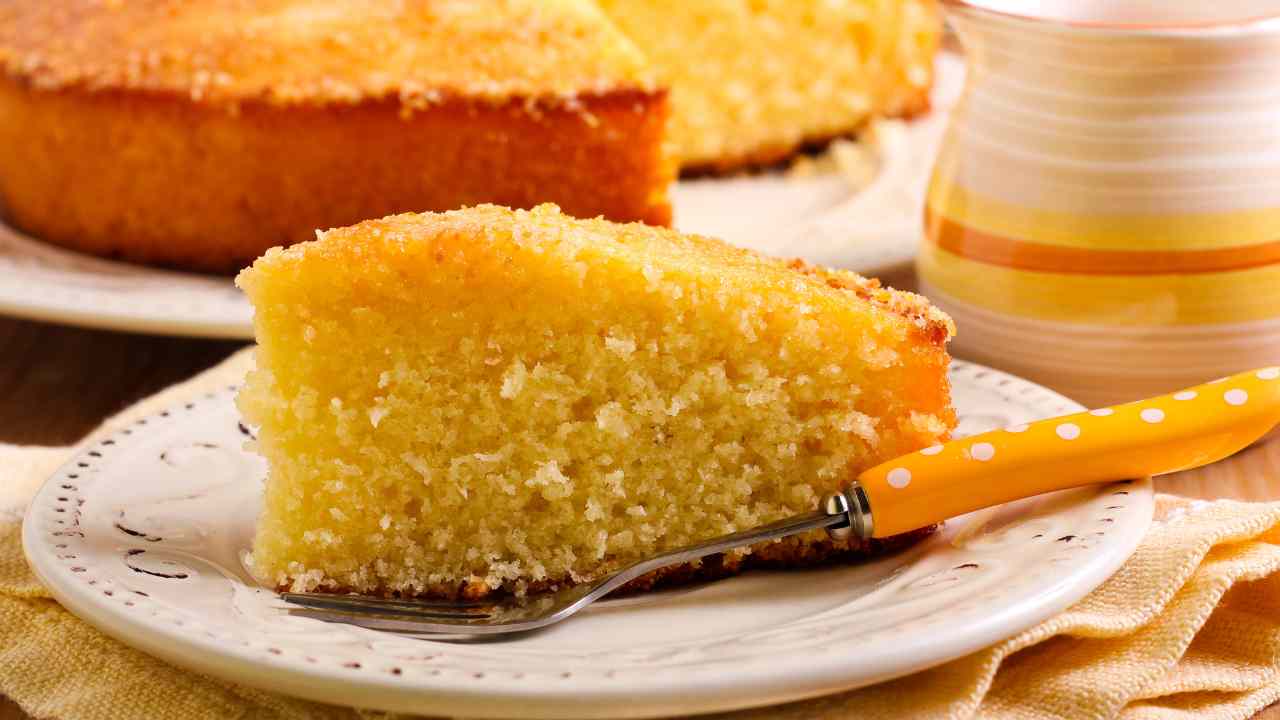 Torta alle carote e cocco senza uova