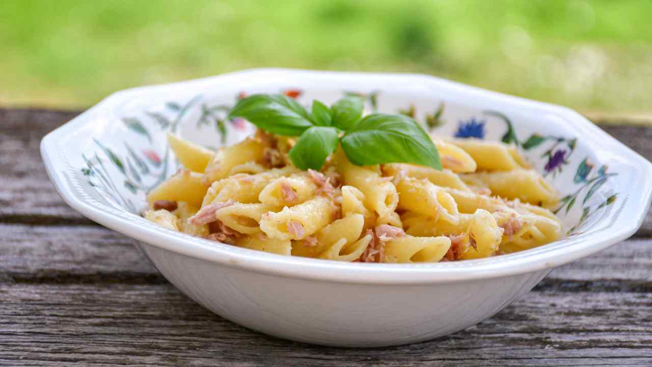 pasta tonno e mozzarella