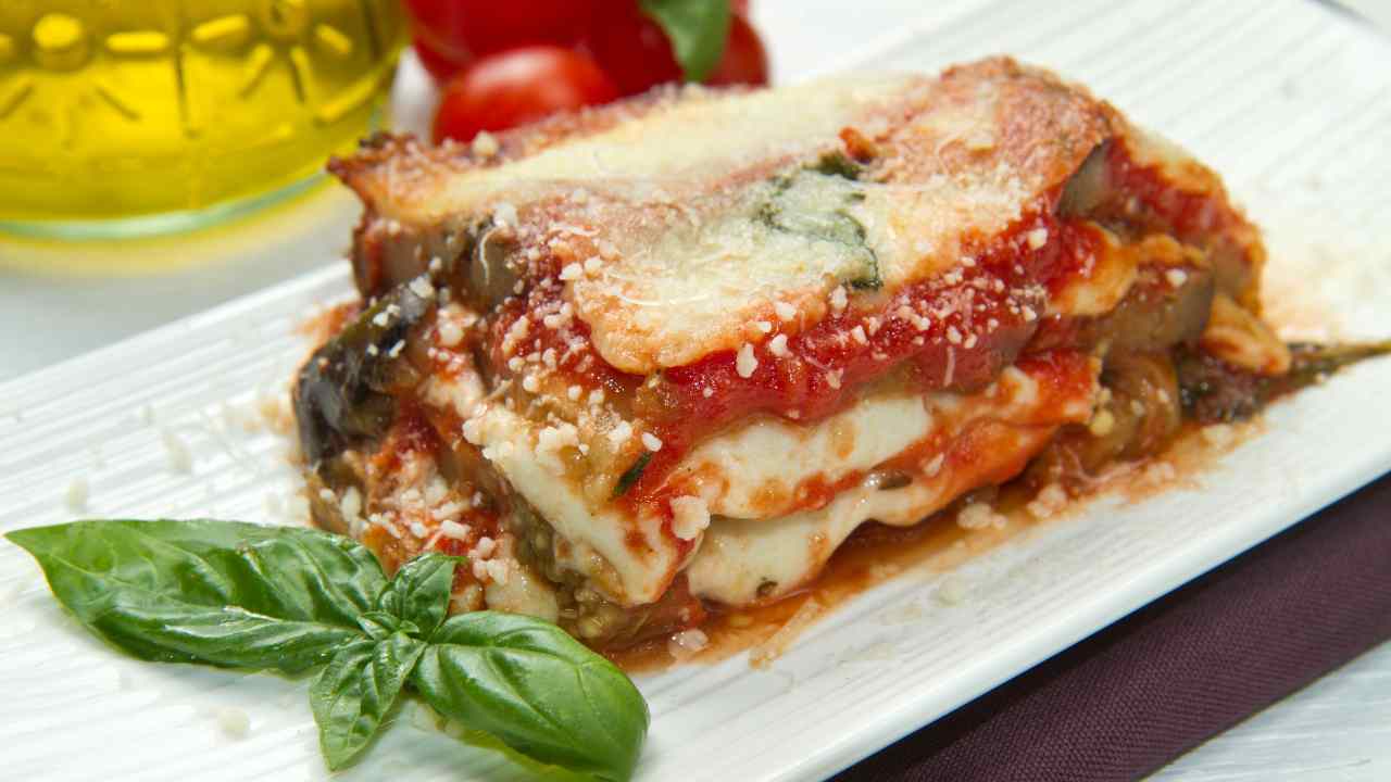 Parmigiana leggera melanzane