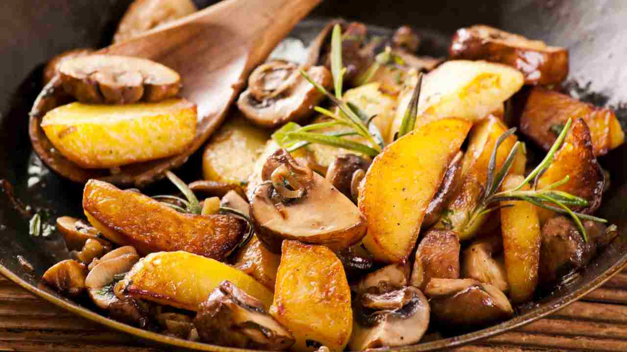 patate e funghi padella