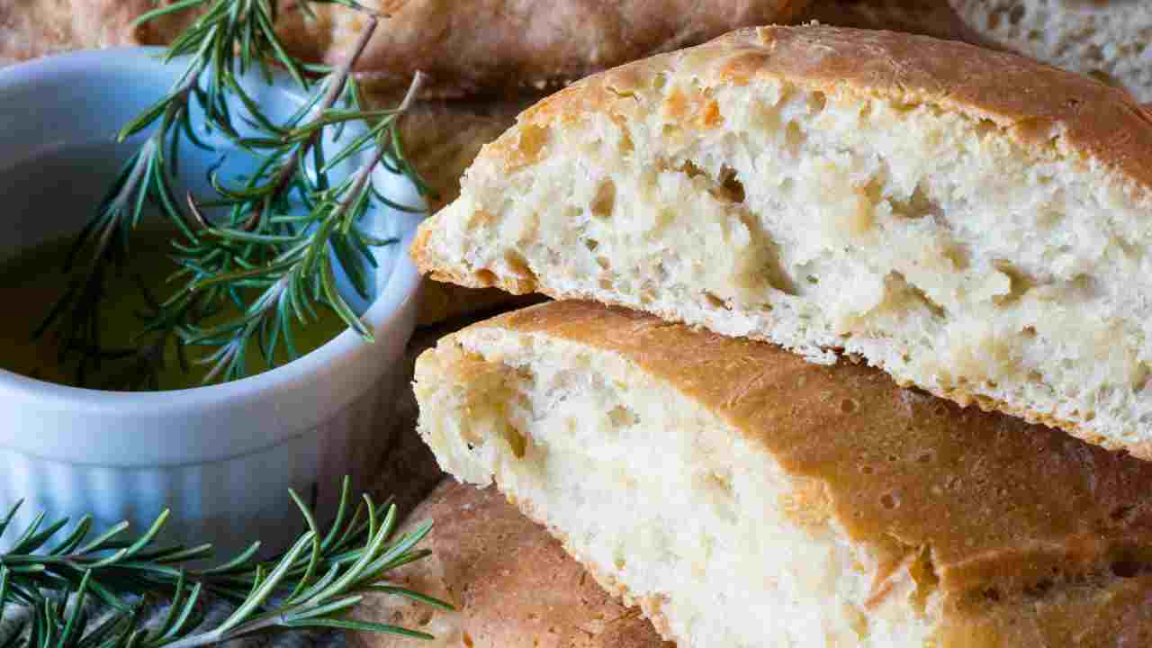 pane al rosmarino