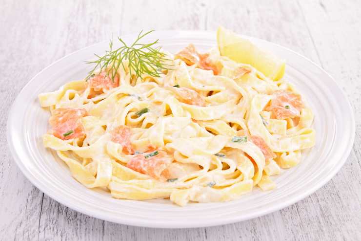 tagliatelle al salmone