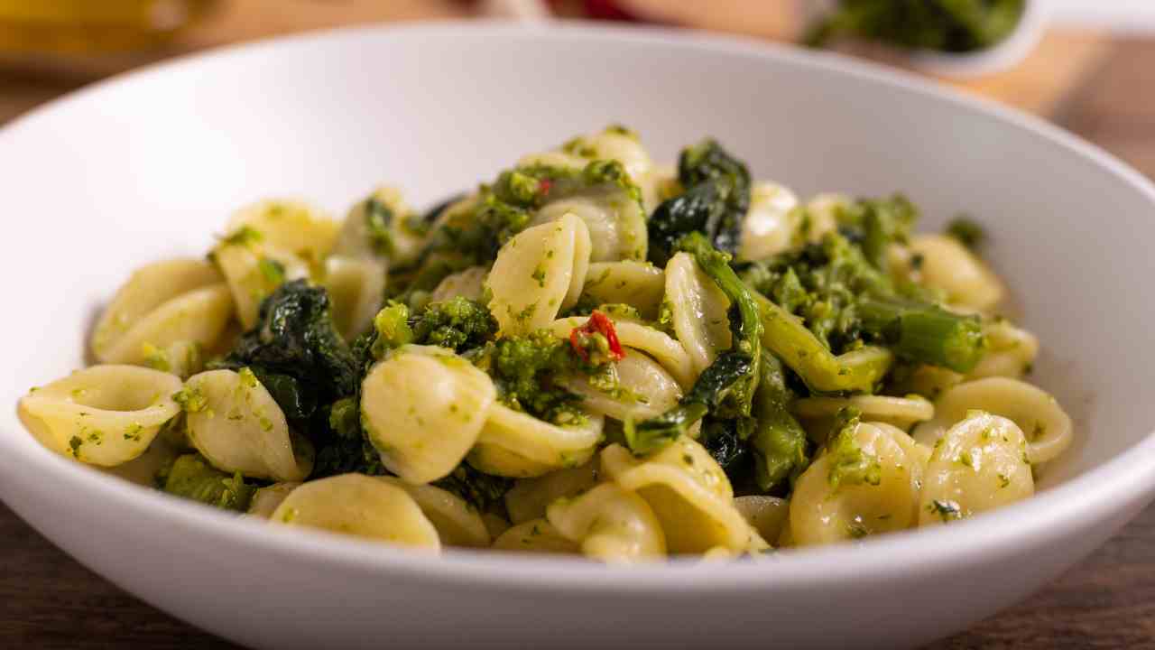 orecchiette con broccoli