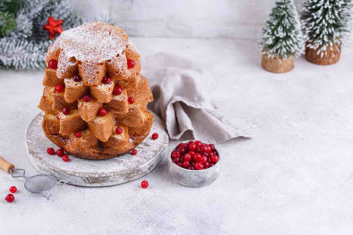 torre di pandoro alla ricotta