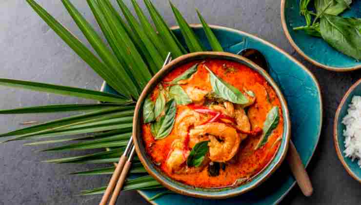 Curry con gamberi e zucchine ricetta
