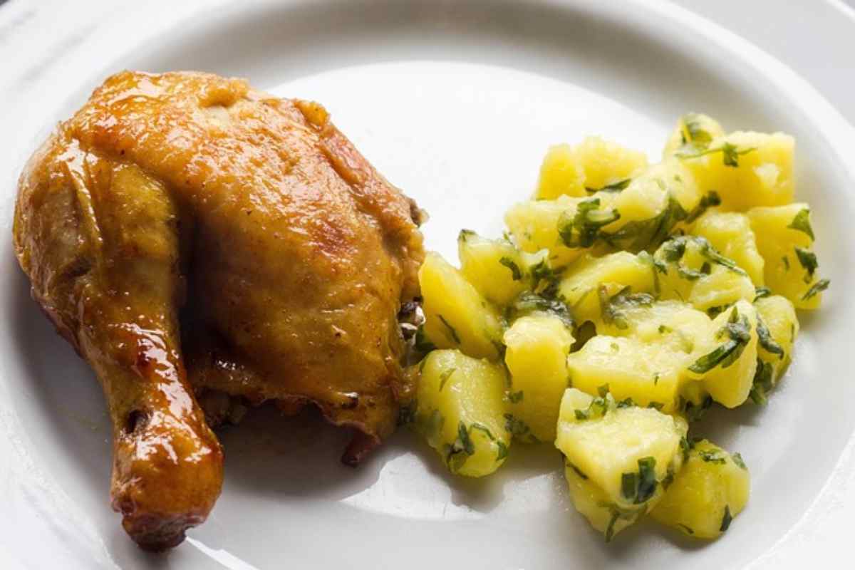 pollo patate ricetta padella