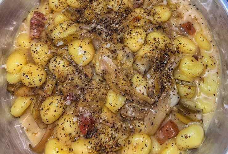 Ricetta Gnocchi con funghi e guanciale