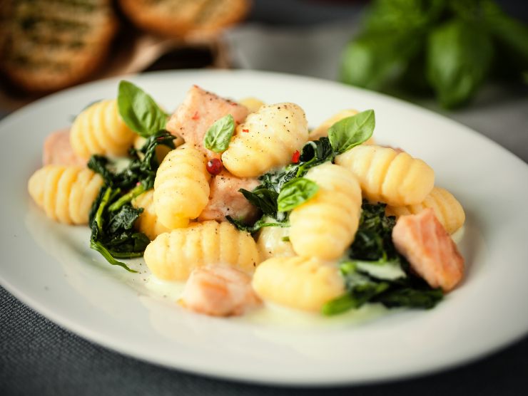 gnocchi al salmone cremosi