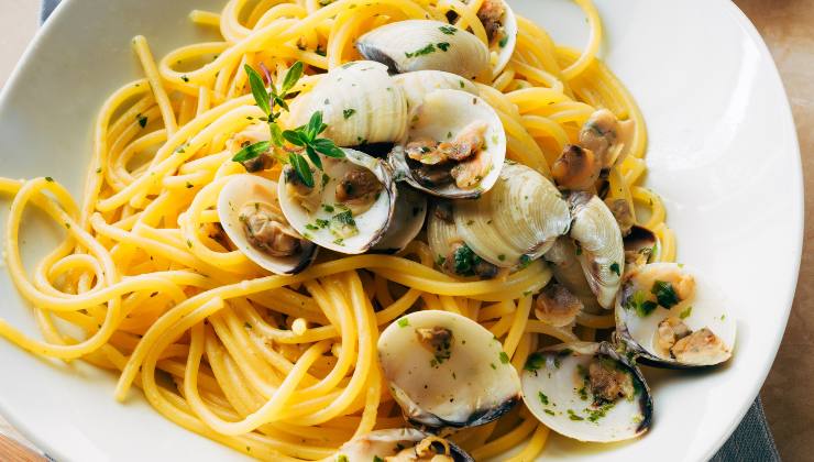 Spaghetti alle vongole cremosi