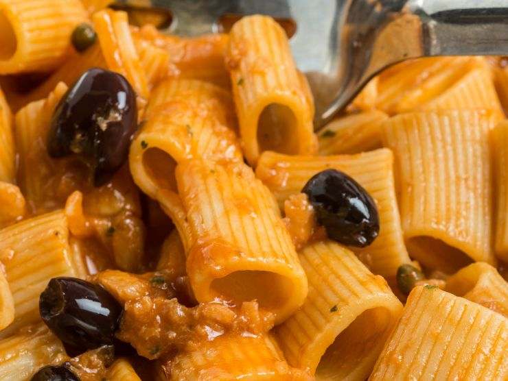 rigatoni con tonno