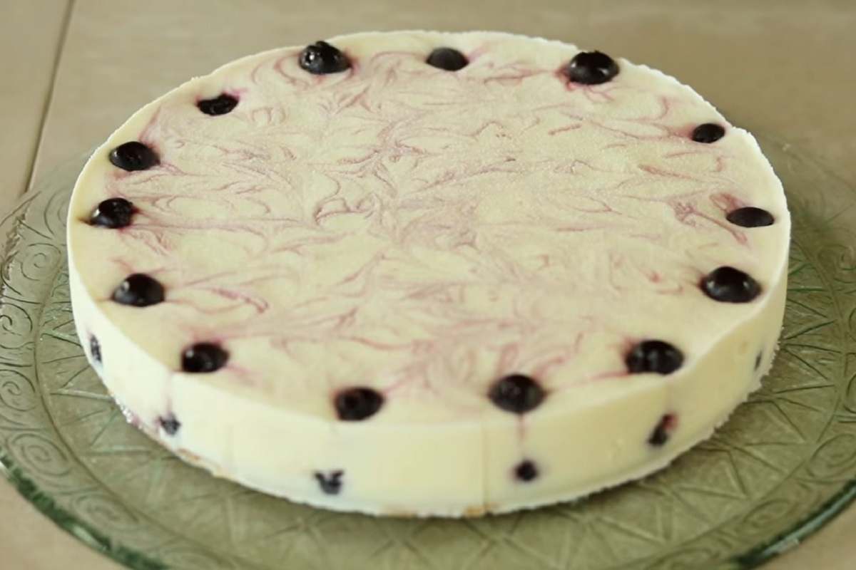 torta all'amarena senza cottura