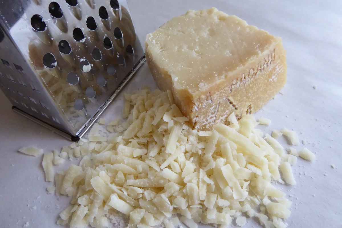 grattugia del formaggio in freezer
