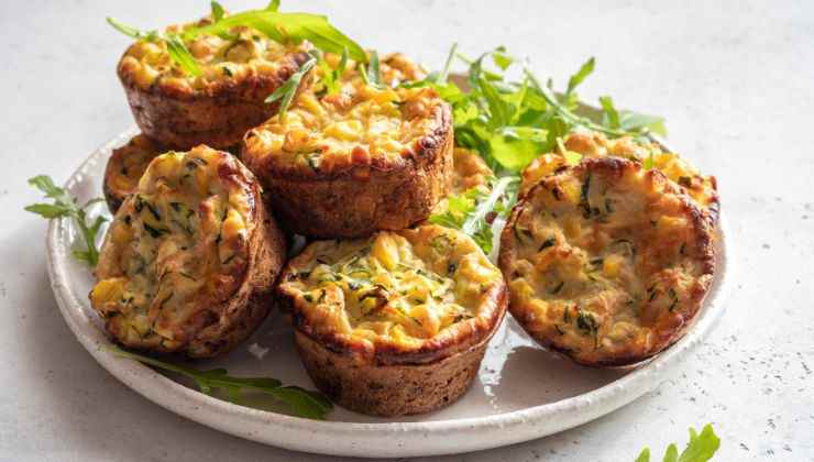 ricetta muffins salati alle zucchine