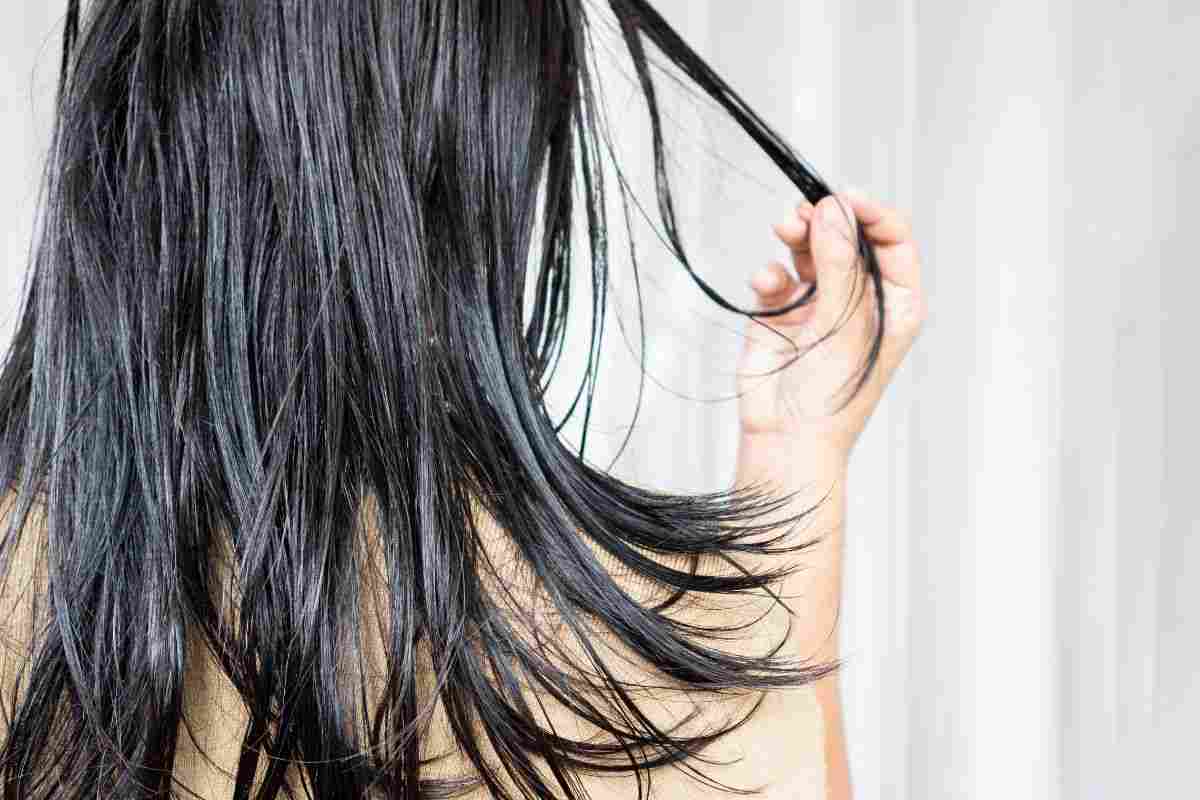 rimedi naturali contro capelli sottili