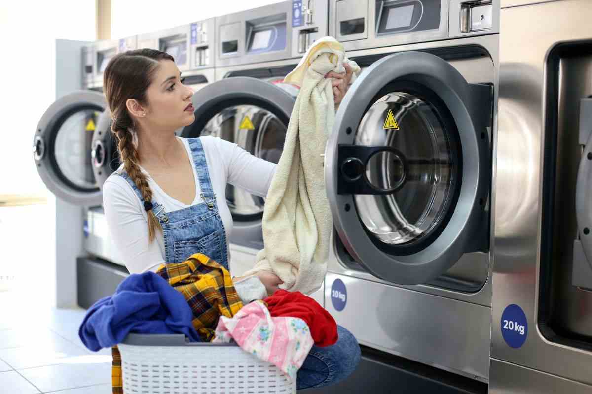 trucco lavanderia contro macchie
