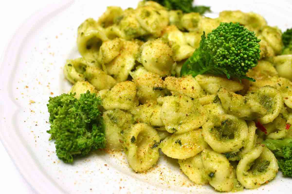 ricetta, orecchiette al pesto