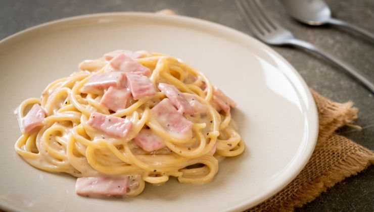 ricetta, pasta al prosciutto e parmigiano