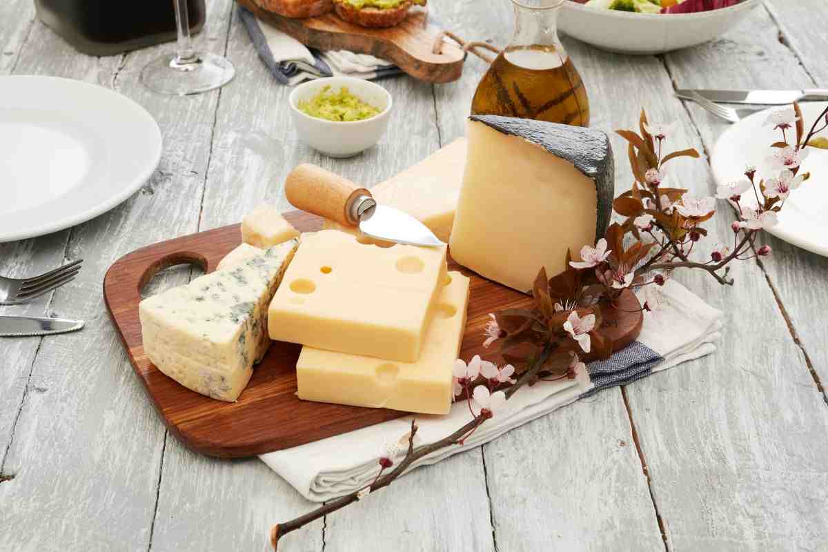 come conservare formaggio avanzato
