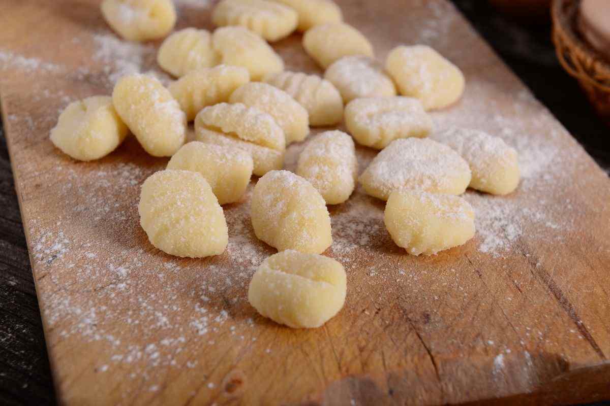 ricetta spiedini di gnocchi